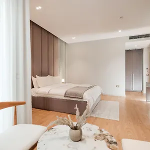Troci 5*, Tirana Albanië